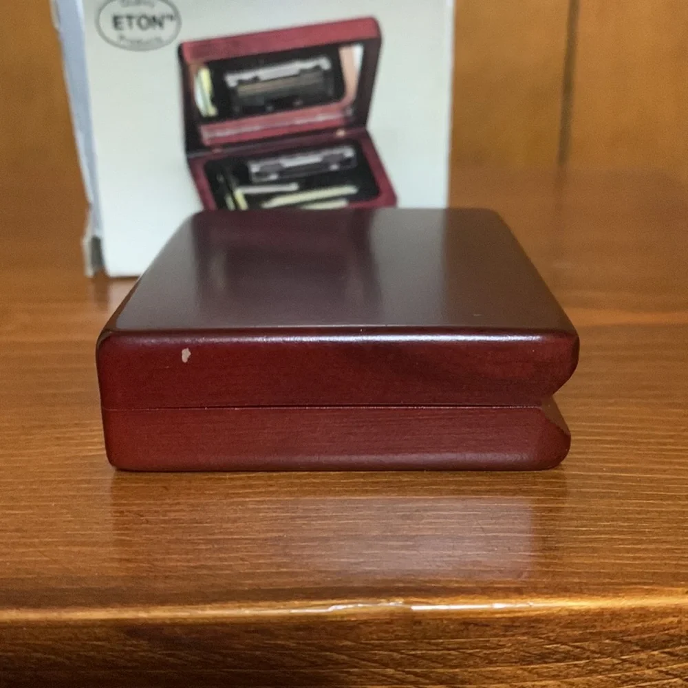 ETON PRODUCTS - Vintage Travel Razor Set / Gold Plated/ Never Been Used